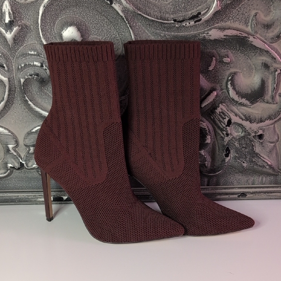 Steve Madden Shoes - Steve Madden Maroon Heeled Boots